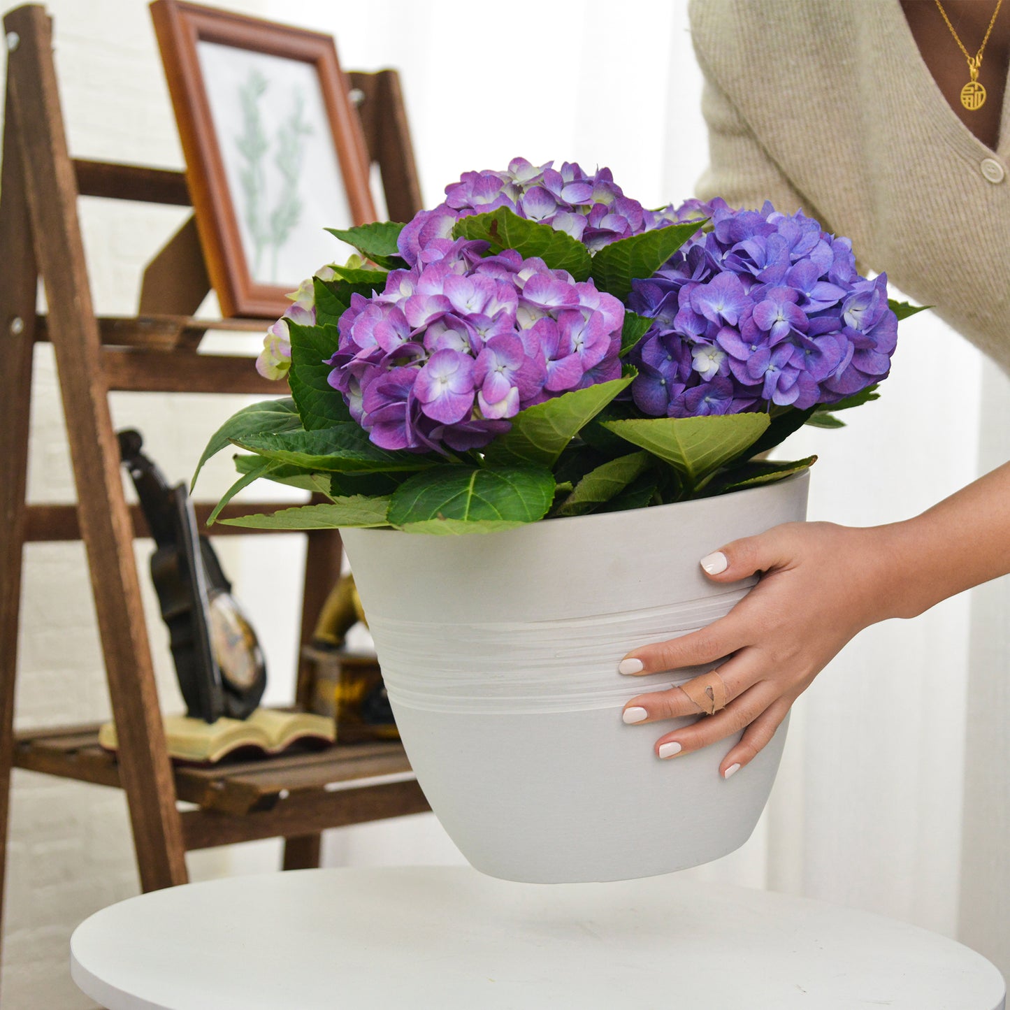 GreenShip Planter for Indoor Outdoor Plants, Set of 2 Modern Decorative Plant Pots with Drainage Hole, Decorative Flower Pots(Plants Not Included)