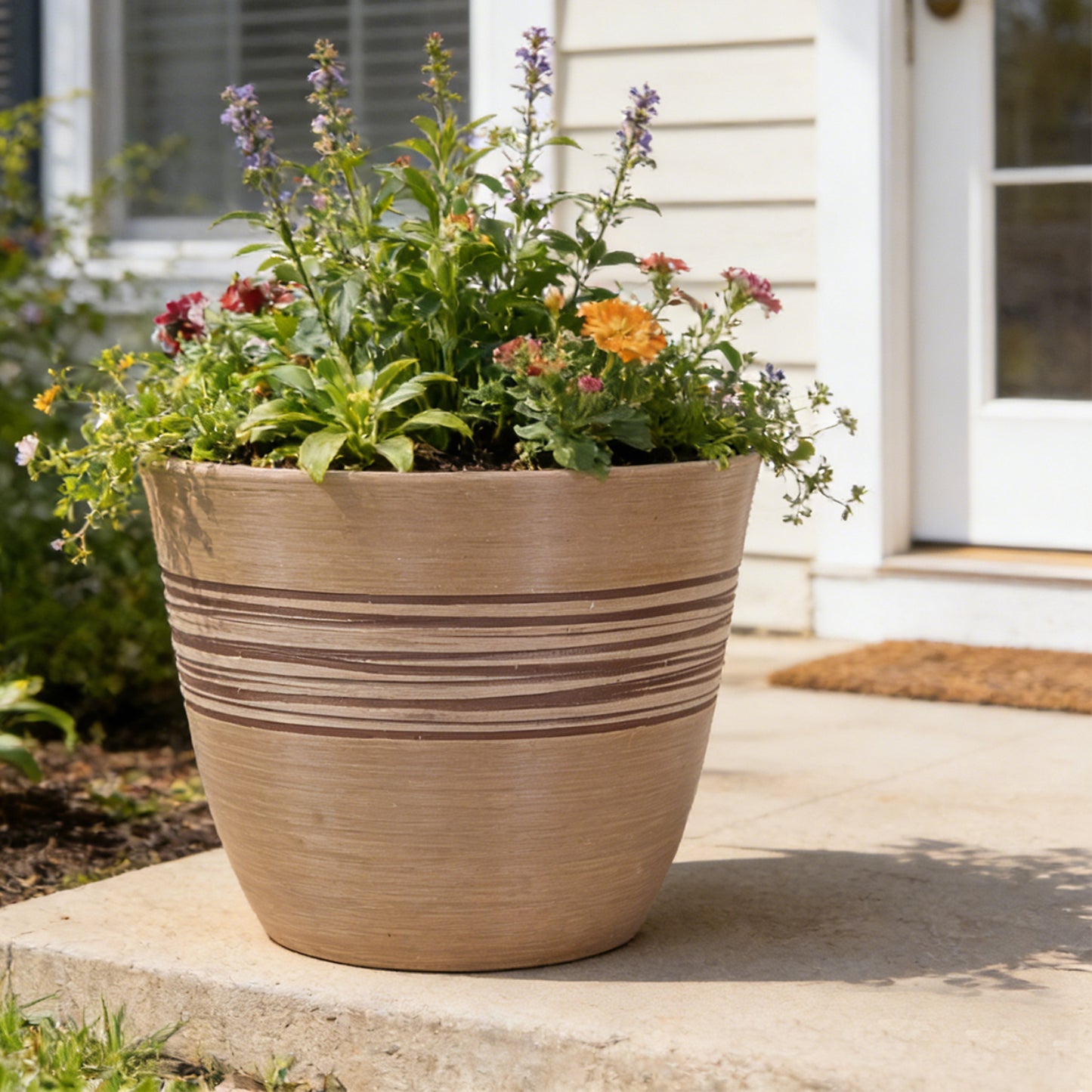 GreenShip Planter Pots for Indoor & Outdoor Plants, Set of 2 Modern Decorative Flower Pots with Drainage Hole